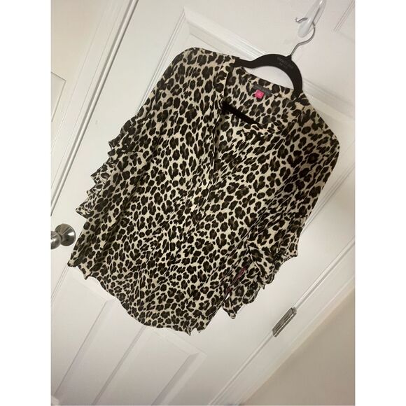 Vince Camuto 1X cheetah print blouse NWT - Picture 1 of 7